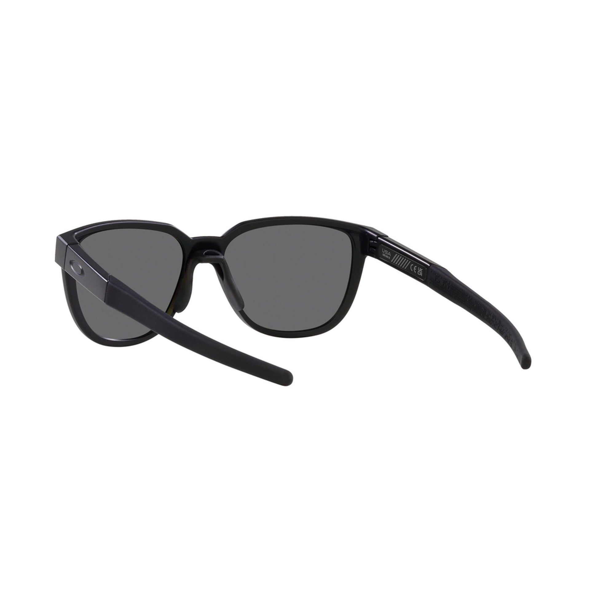 Oakley Polarized Actuator Sunglasses